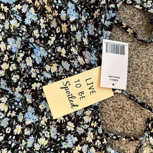 JUNIORS LIVE TO BE SPOILED BACK TIE CROPPED FLORAL TOP SIZE M #514 - Picture 3 of 3